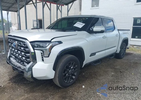 2024 Toyota Tundra Hybrid Platinum 4Wd z USA, uszkodzony, nr VIN 5TFNC5DB2RX048819